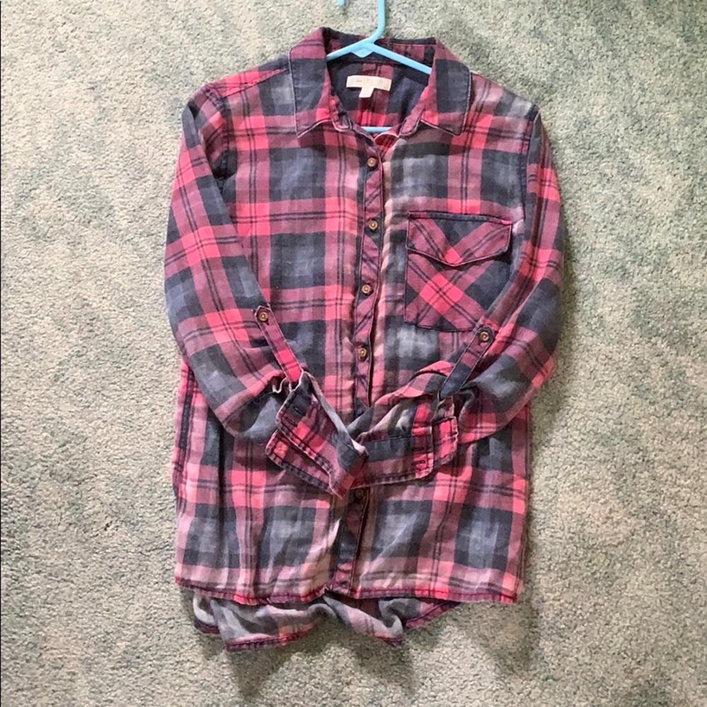 Plaid top